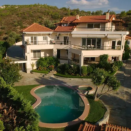 アパート Our Dreamhouses In Heraion Sea ルートラキ